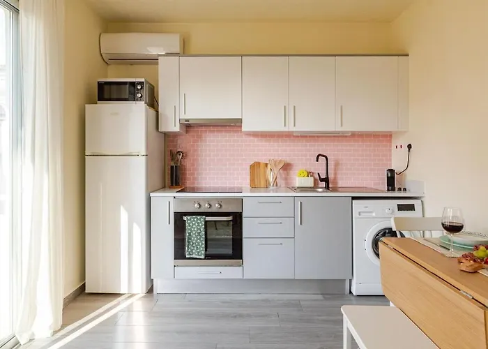 Cozy In Center * Larnaca